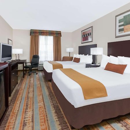 Hotel Baymont By Wyndham Henderson Esterno foto